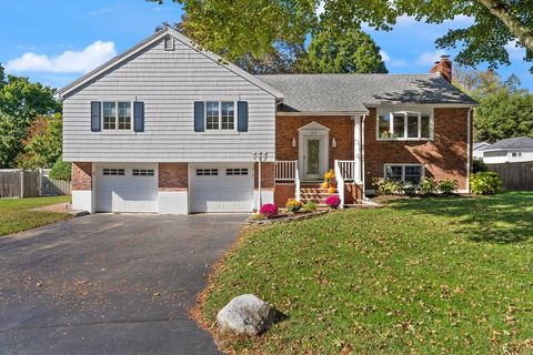 29 Lawndale Road Stoneham MA 02180