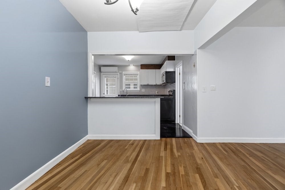 171 Lake St, Waltham, MA Photo #6