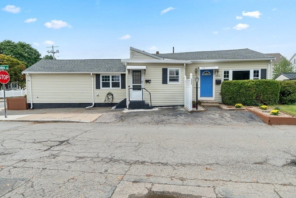 171 Lake St, Waltham, MA Photo #17