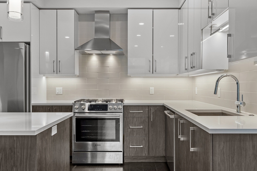 124 Highland Ave 304