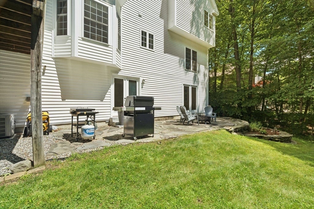 14 Whittier Drive, Bedford, NH, 14 Whittier Drive, Bedford, NH Photo #37