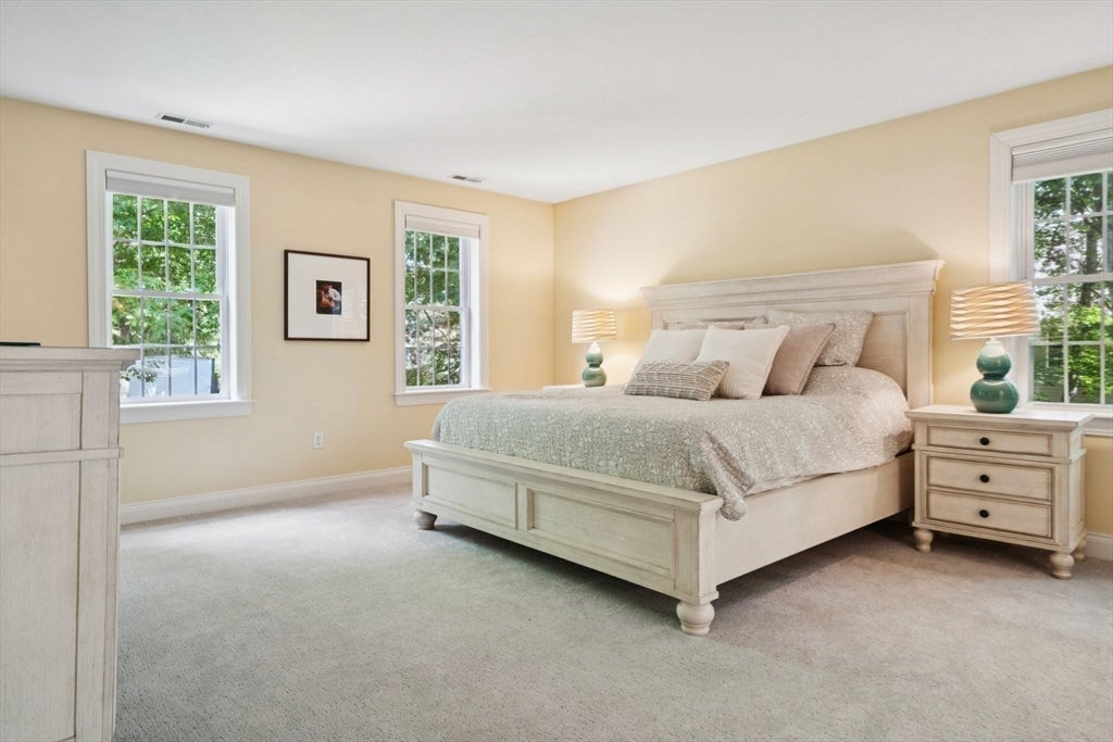 14 Whittier Drive, Bedford, NH, 14 Whittier Drive, Bedford, NH Photo #23
