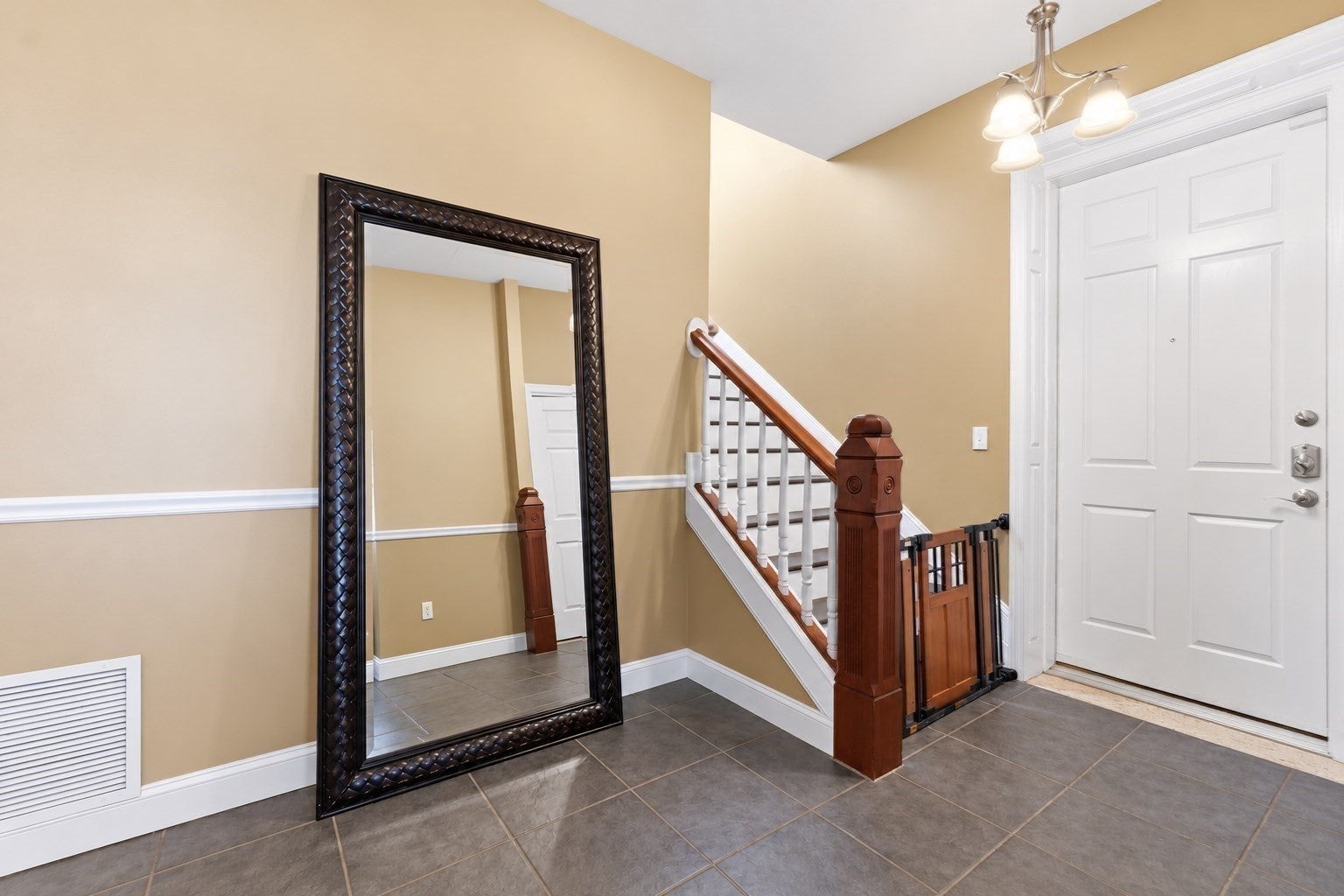 223 Chicopee St, Chicopee, MA, 223 Chicopee St, Chicopee, MA Photo #10