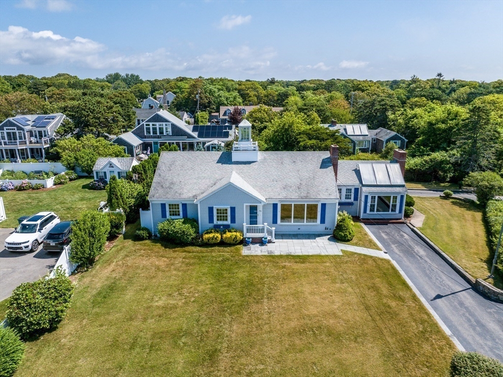 33 Hedge Row