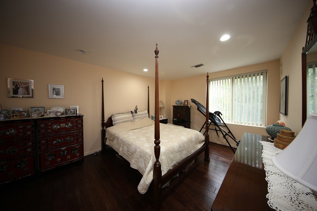 173 Oak St #104, Newton, MA Photo #7
