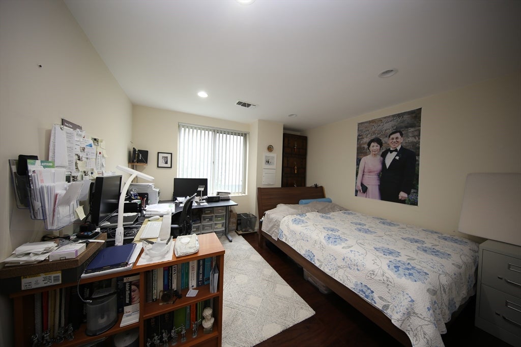 173 Oak St #104, Newton, MA Photo #10