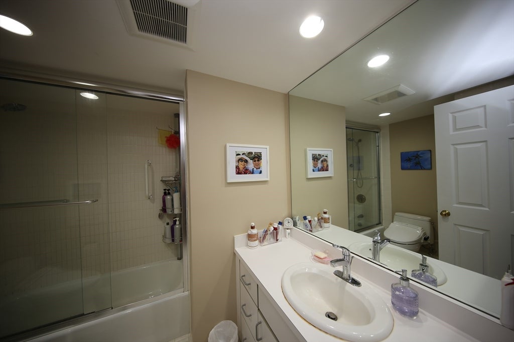 173 Oak St #104, Newton, MA Photo #9