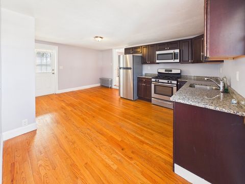 1015 Hyde Park Ave 2 Boston MA 02136