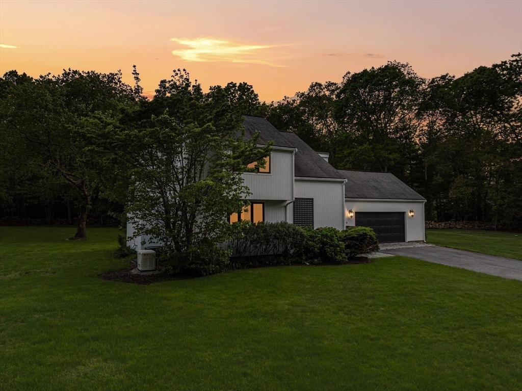 1277 Drift Road