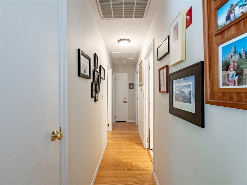 430 Lake Shore Dr, Duxbury, MA Photo #23