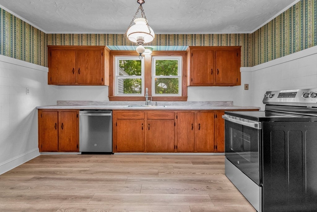 17 Windsor Street, Methuen, MA, 17 Windsor Street, Methuen, MA Photo #18