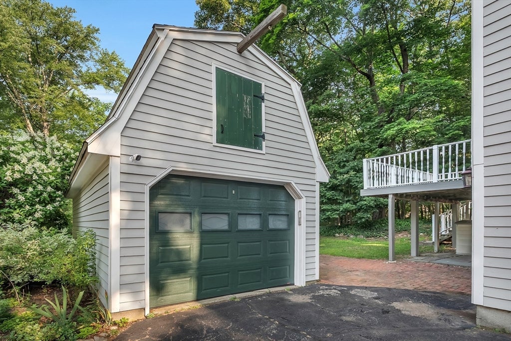 81 Seaver St, Wellesley, MA Photo #34