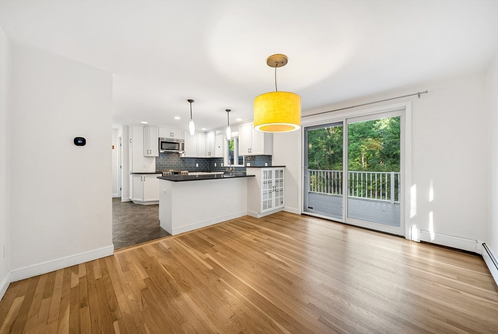 81 Seaver St, Wellesley, MA Photo #10