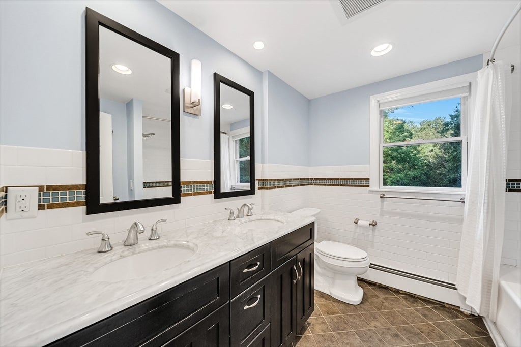 81 Seaver St, Wellesley, MA Photo #22