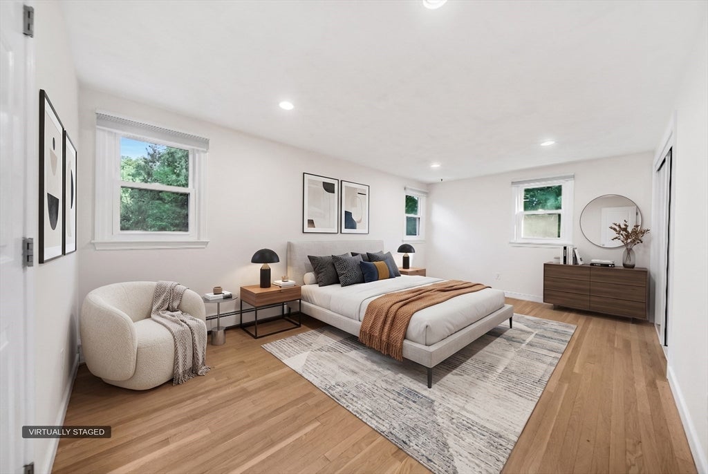 81 Seaver St, Wellesley, MA Photo #16