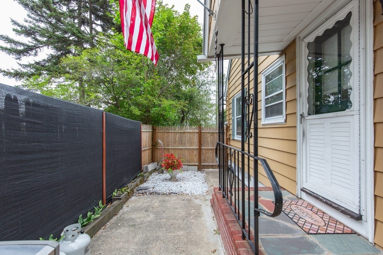 119 Lawrence St, Methuen, MA, 119 Lawrence St, Methuen, MA Photo #7