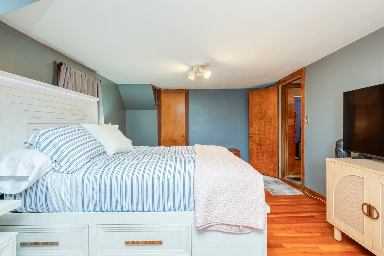 119 Lawrence St, Methuen, MA, 119 Lawrence St, Methuen, MA Photo #23