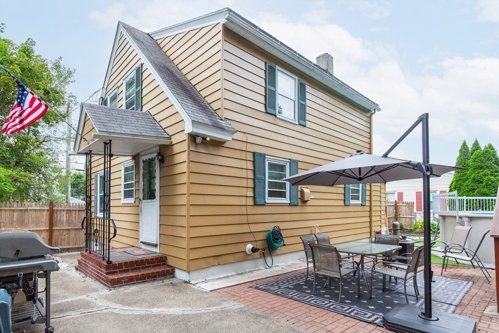 119 Lawrence St