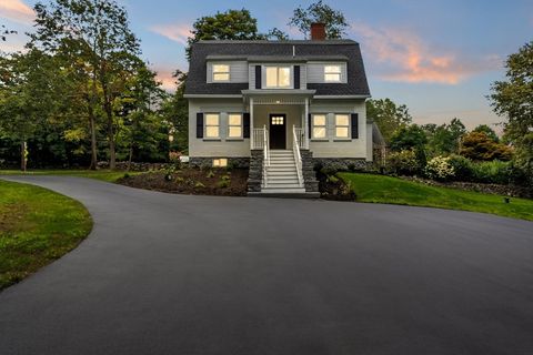 63 North St Grafton MA 01519