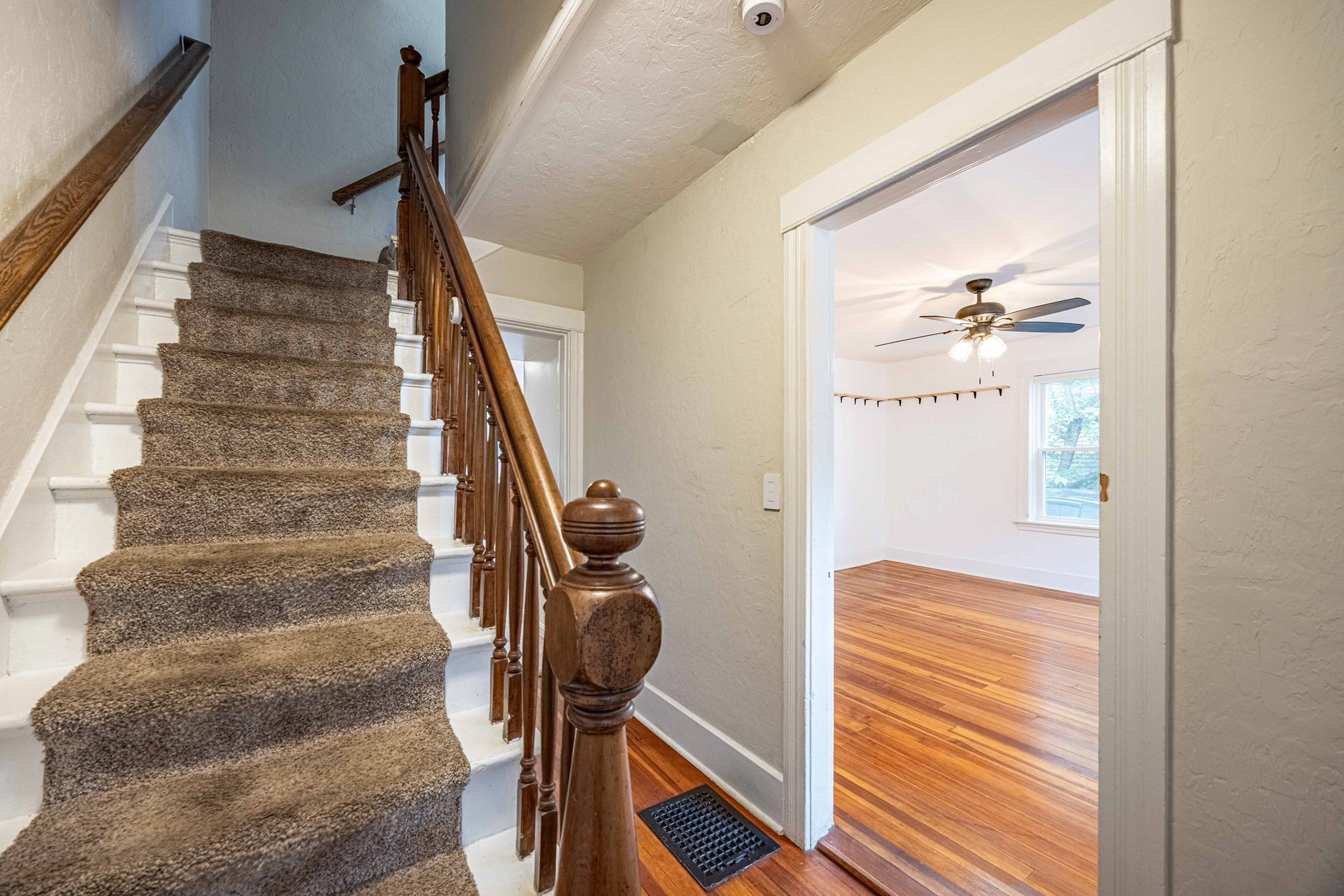 10 Oak Street #10, Northbridge, MA, 10 Oak Street #10, Northbridge, MA Photo #4
