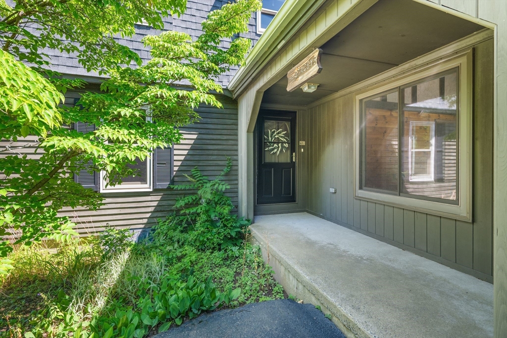 17 Kernwood Heights