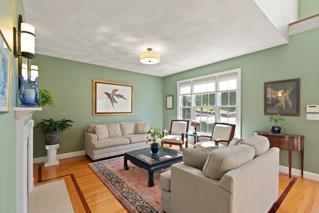 4 Cheever Ave