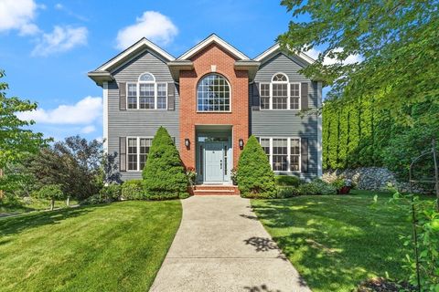 4 Cheever Ave Saugus MA 01906