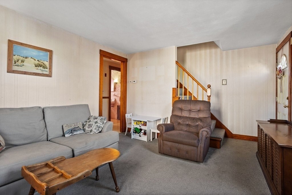11 Raymond Rd