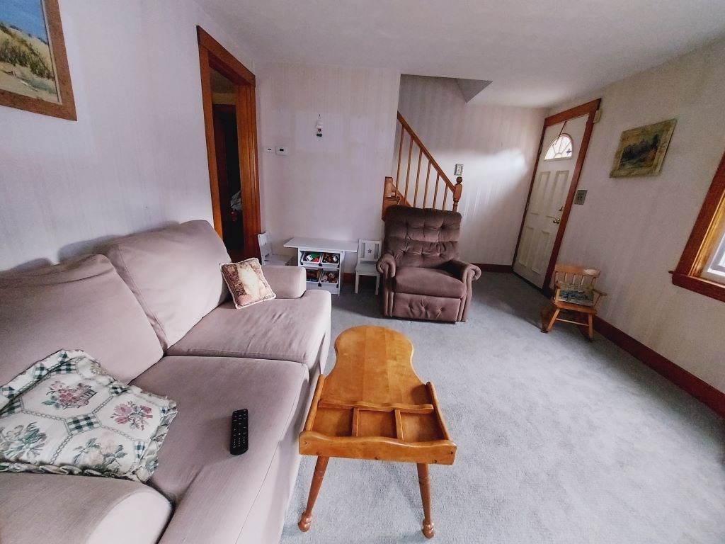 11 Raymond Rd