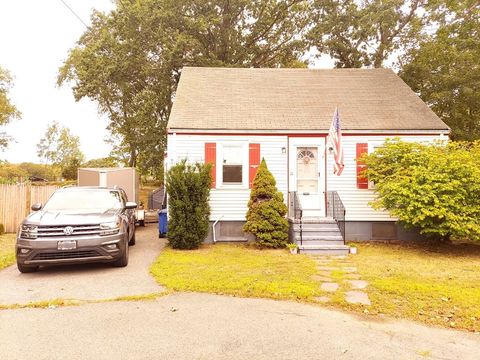 11 Raymond Rd Stoneham MA 02180