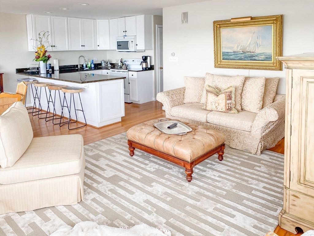 8 Ferry LN #6, Marblehead, MA, 8 Ferry LN #6, Marblehead, MA Photo #2