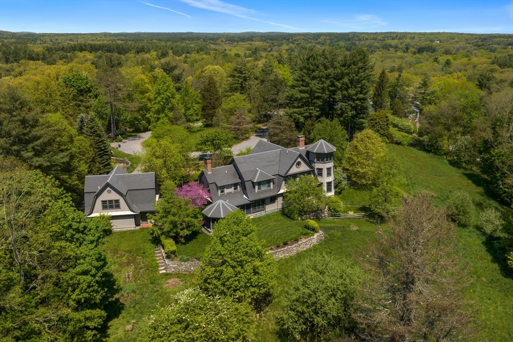 49 Willard Common