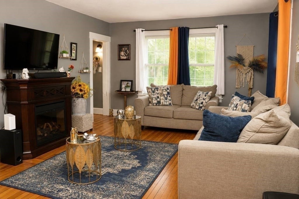 8 Wickman DR, Gardner, MA Photo #9