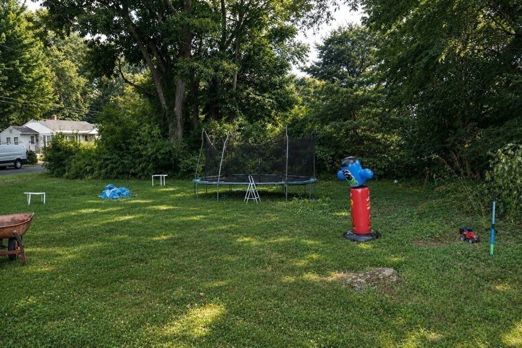 8 Wickman DR, Gardner, MA Photo #5