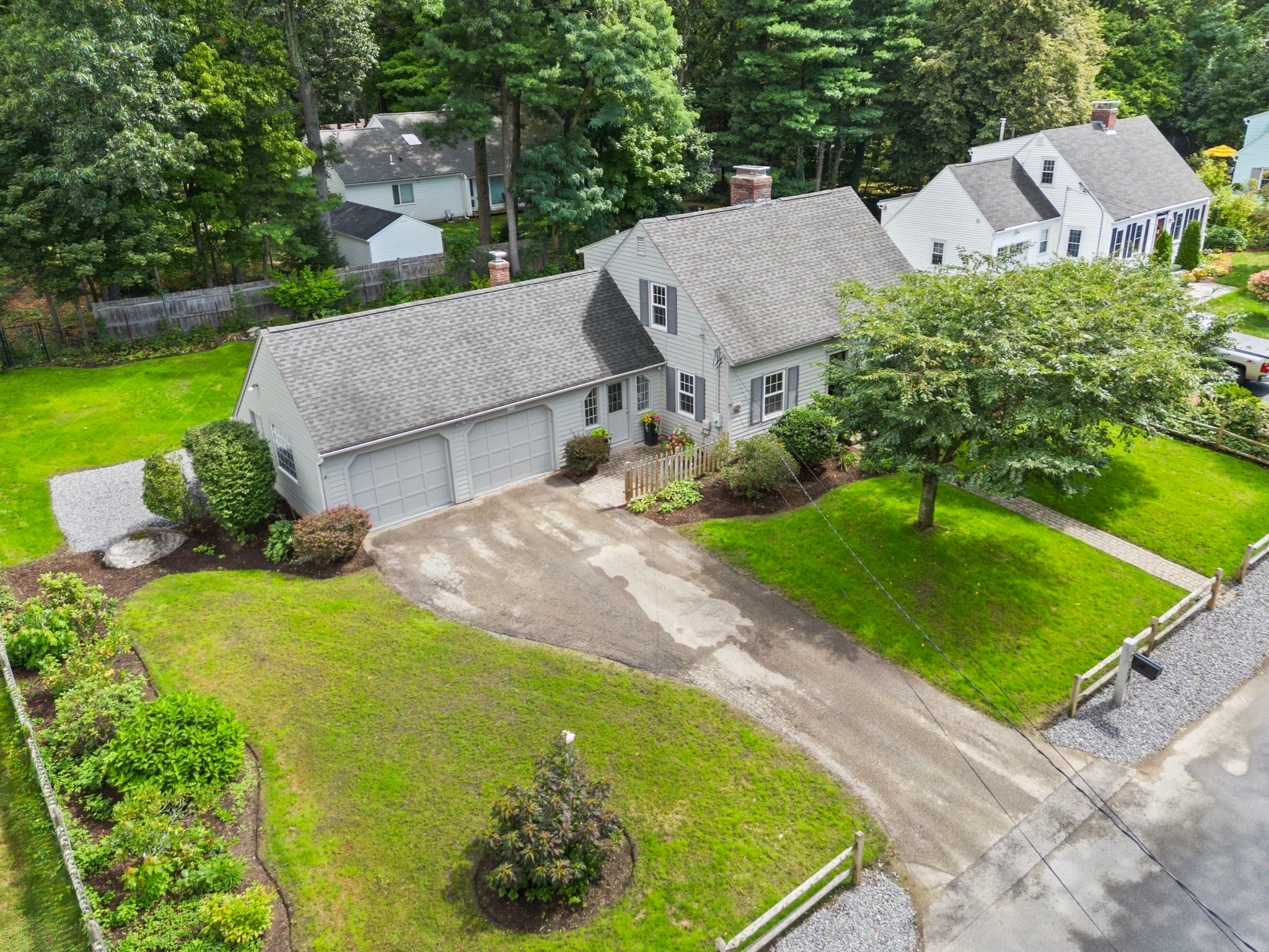 9 Hillside Dr, Nashua, NH Photo #2