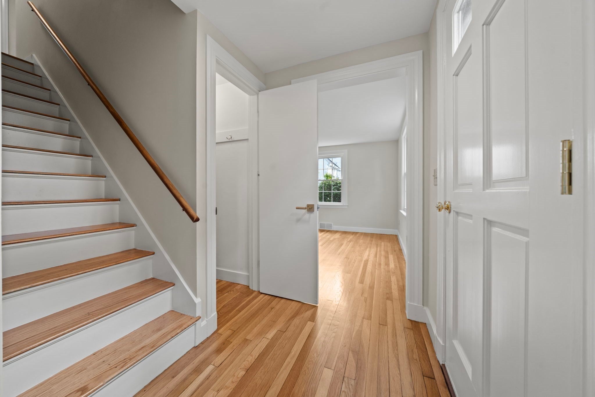 9 Hillside Dr, Nashua, NH Photo #4