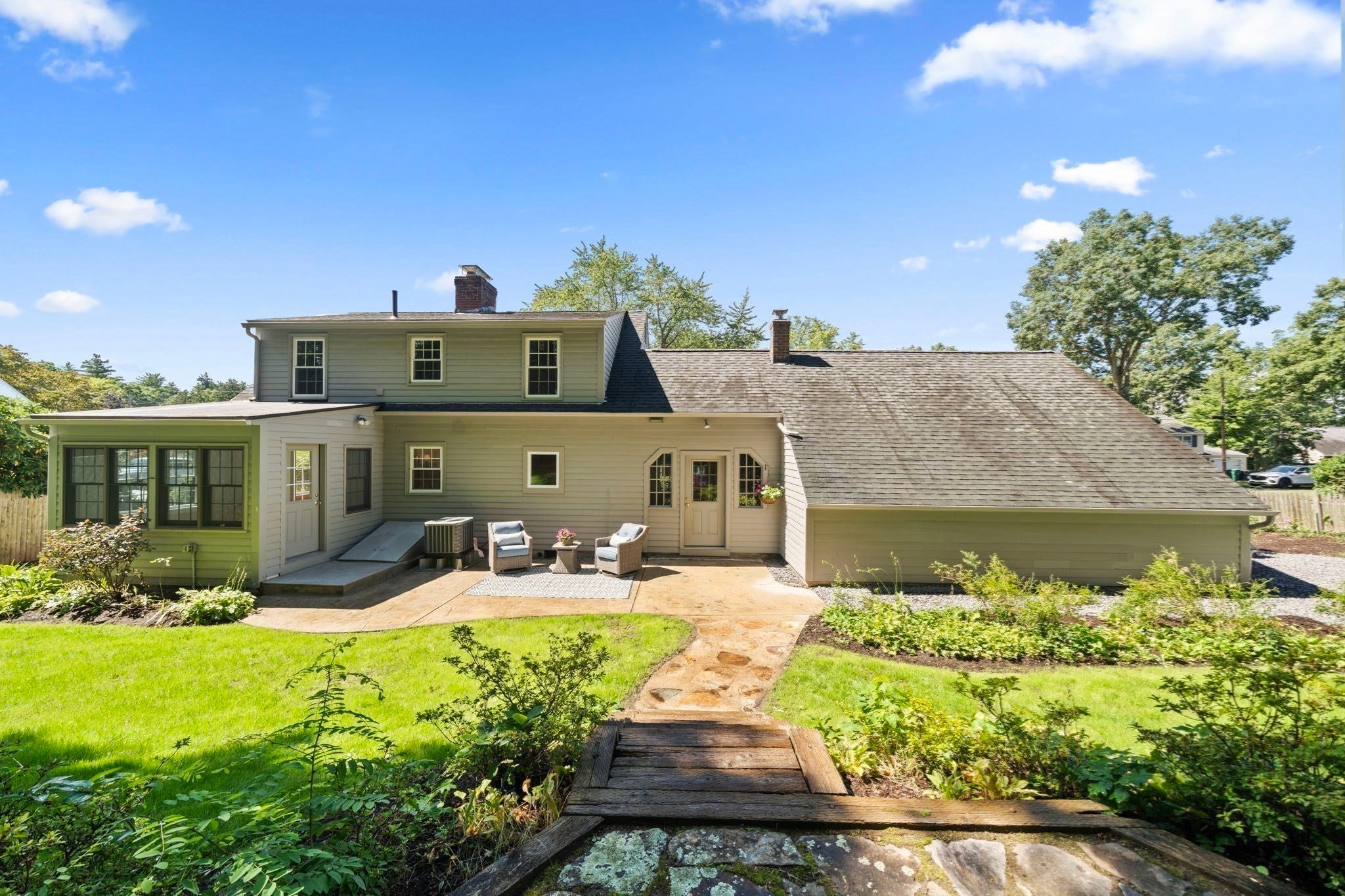 9 Hillside Dr, Nashua, NH Photo #36