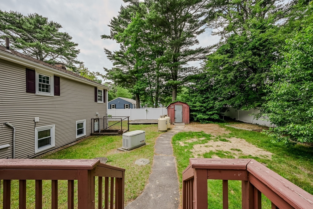 Wareham, Massachusetts 02571, United States, 4 Bedrooms Bedrooms, ,3 BathroomsBathrooms,Residential,Contingent,153904