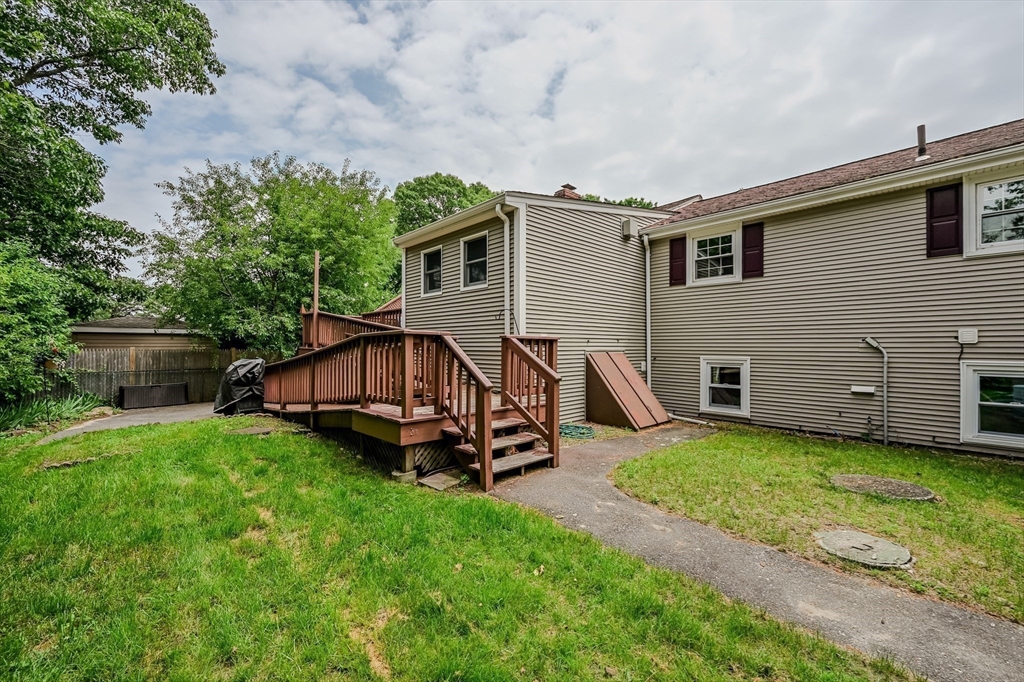 Wareham, Massachusetts 02571, United States, 4 Bedrooms Bedrooms, ,3 BathroomsBathrooms,Residential,Contingent,153904