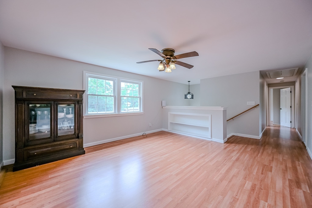 Wareham, Massachusetts 02571, United States, 4 Bedrooms Bedrooms, ,3 BathroomsBathrooms,Residential,Contingent,153904