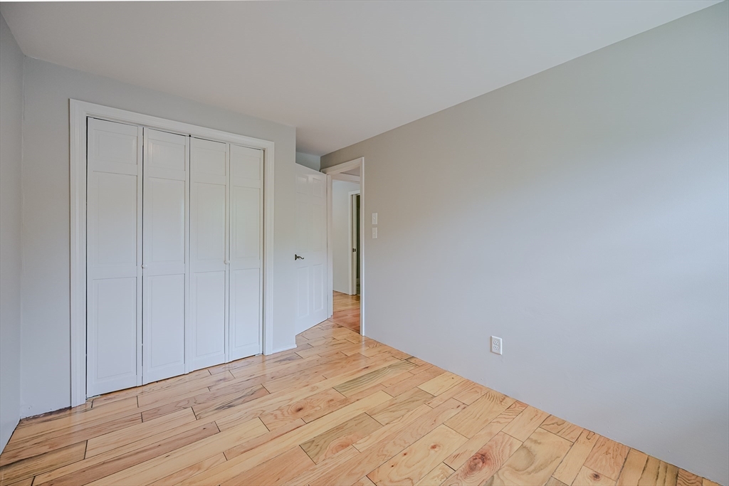 Wareham, Massachusetts 02571, United States, 4 Bedrooms Bedrooms, ,3 BathroomsBathrooms,Residential,Contingent,153904