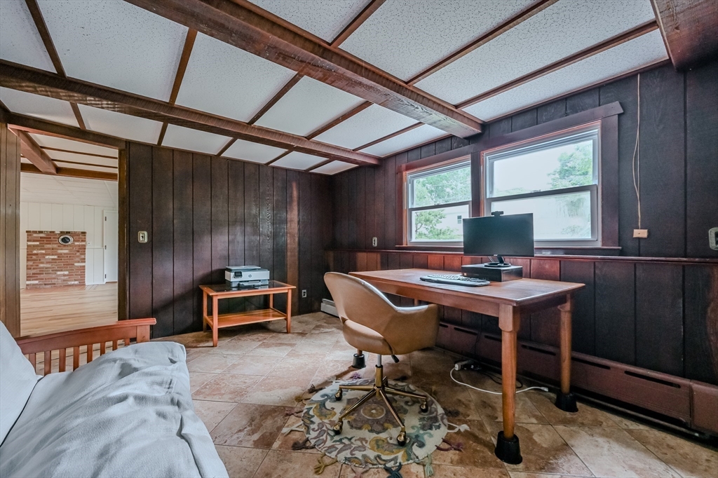 Wareham, Massachusetts 02571, United States, 4 Bedrooms Bedrooms, ,3 BathroomsBathrooms,Residential,Contingent,153904