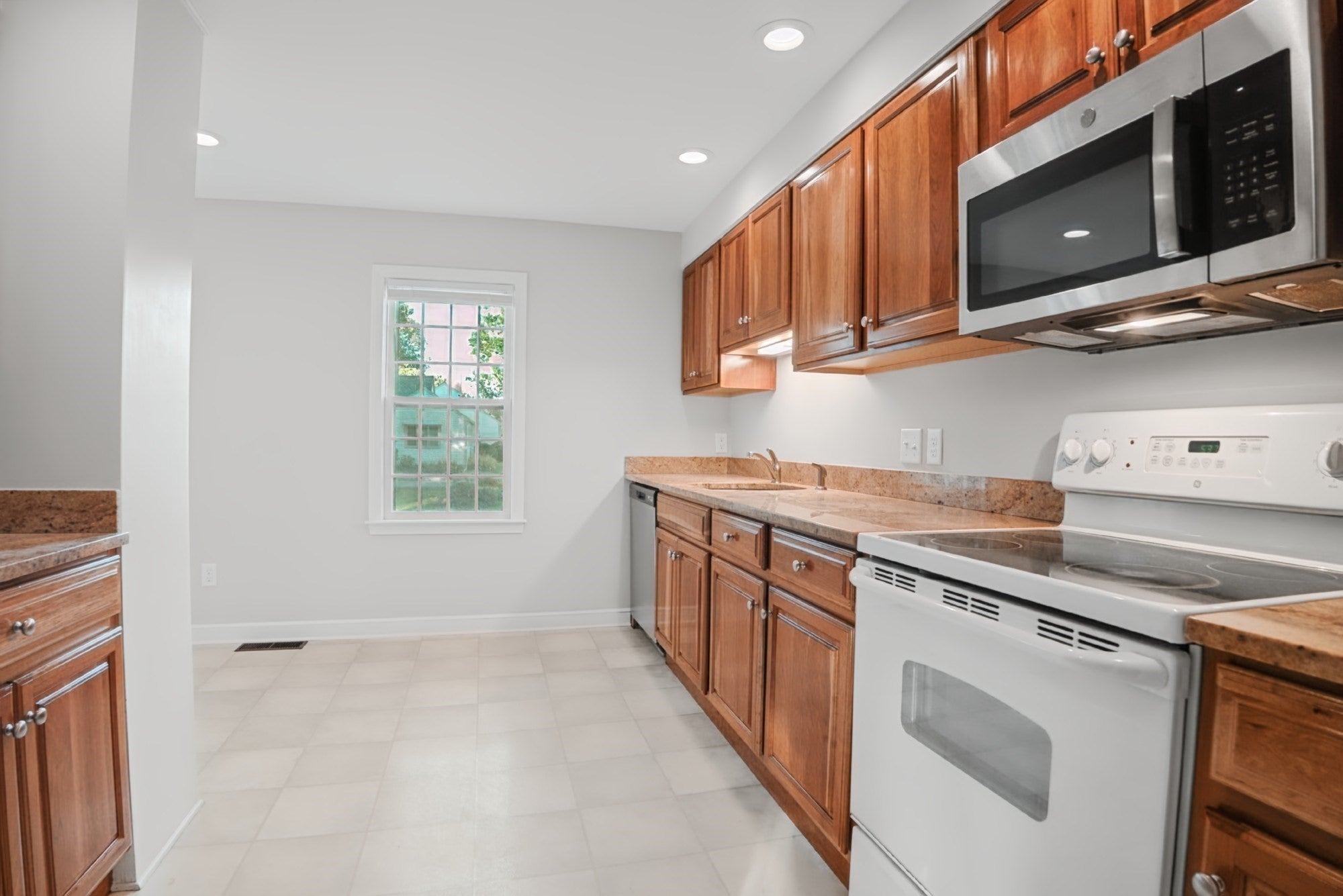 18 Muster Court #18, Lexington, MA, 18 Muster Court #18, Lexington, MA Photo #11