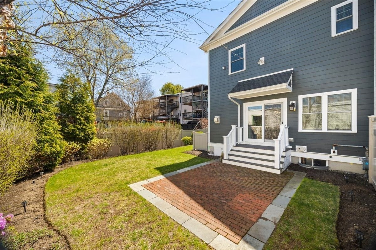 20 Dalby St #20, Newton, MA Photo #40