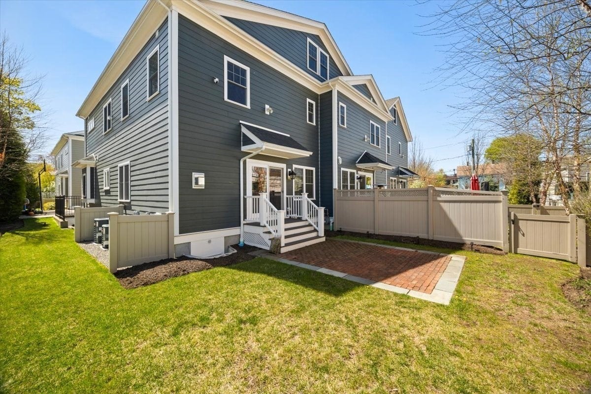 20 Dalby St #20, Newton, MA Photo #39