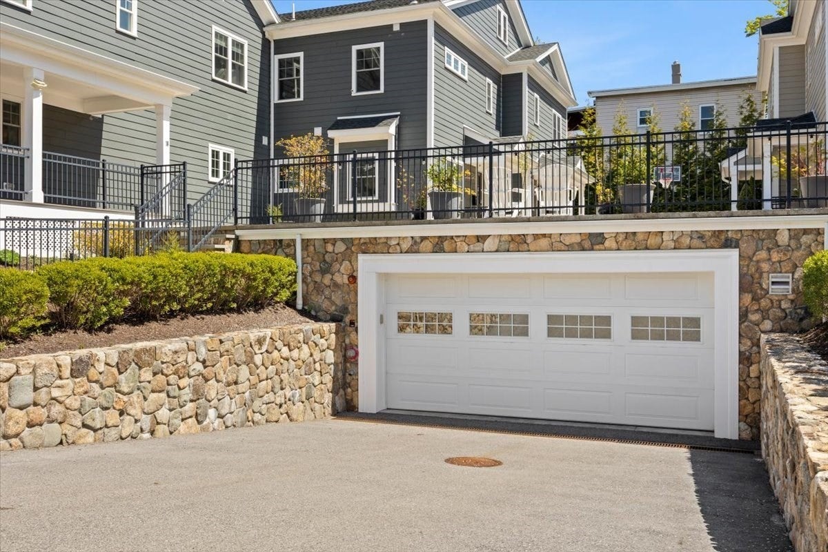 20 Dalby St #20, Newton, MA Photo #4