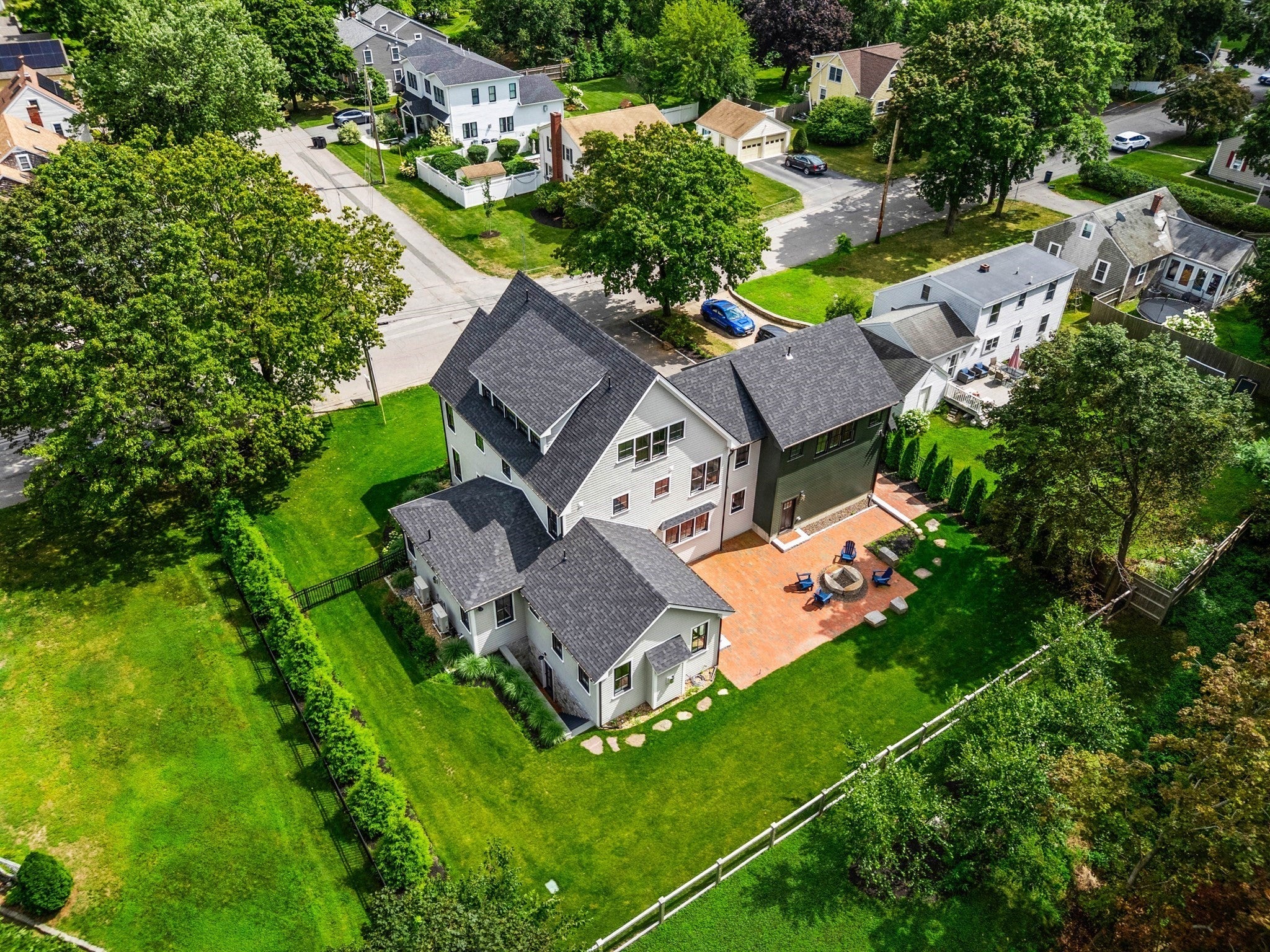 12 Roosevelt Pl