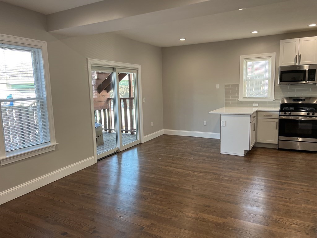 15 Washburn Street 2