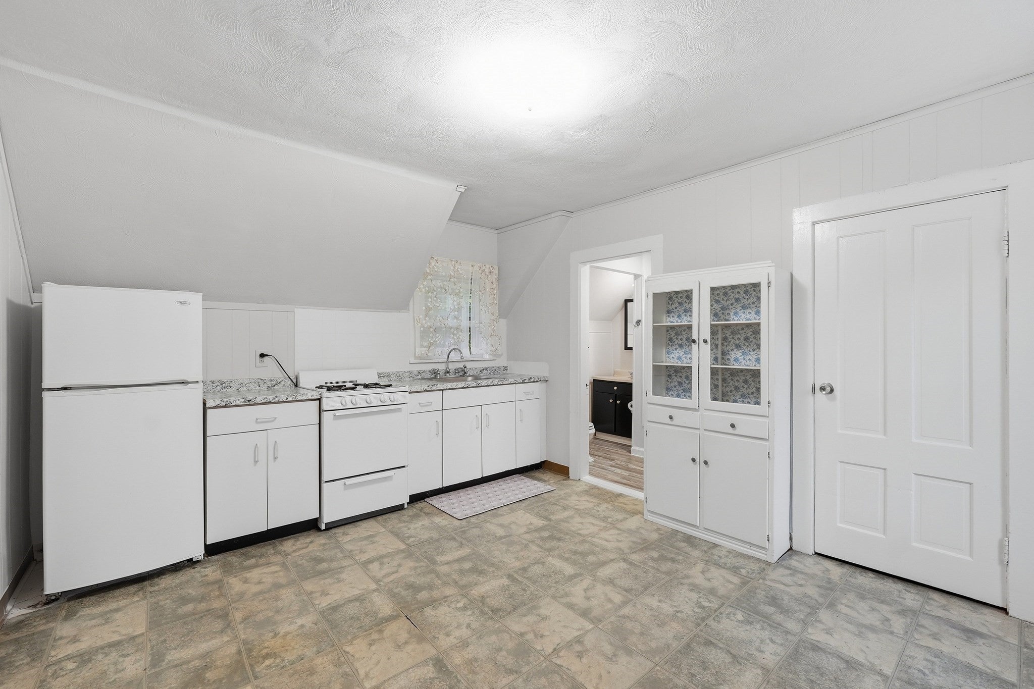 15 Mccarthy St, Franklin, MA Photo #18