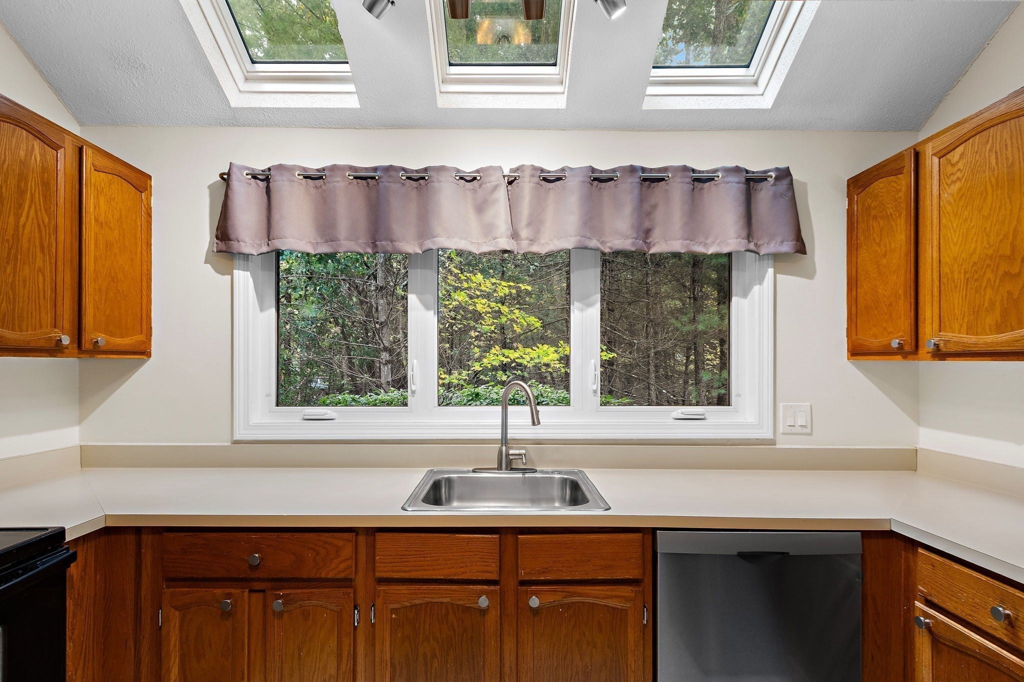221 Maple Brook Rd #221, Bellingham, MA, 221 Maple Brook Rd #221, Bellingham, MA Photo #9
